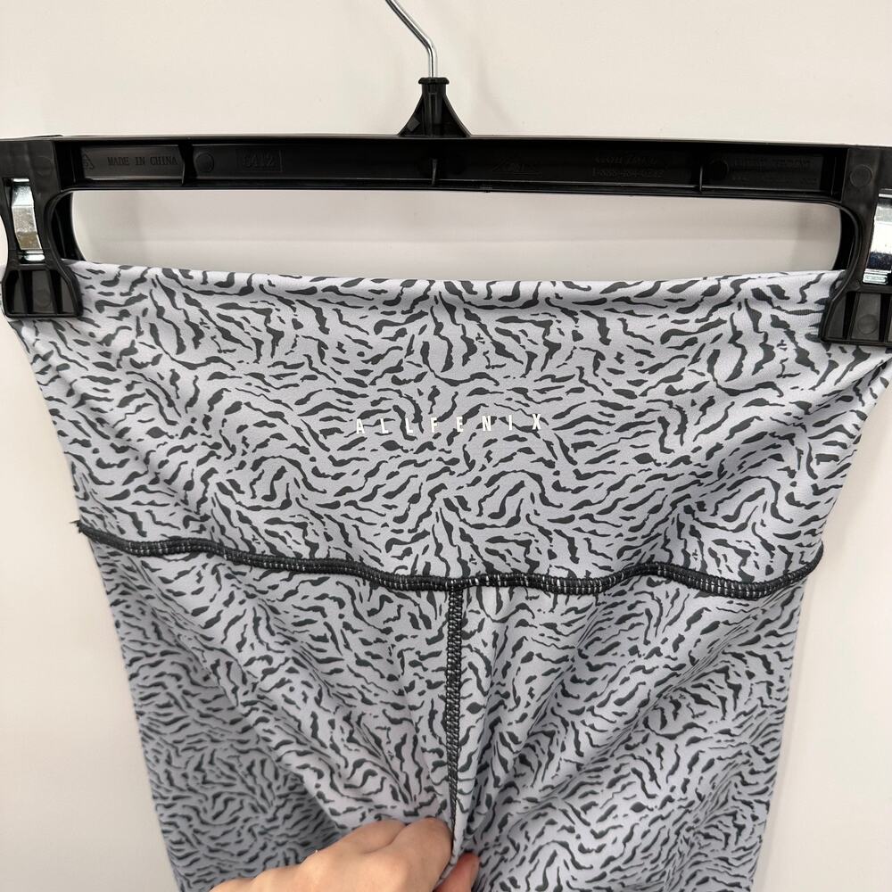 ALL FENIX NWT Powder Cheetah 7/8 Leggings in Blue // XS - Picture 6 of 7